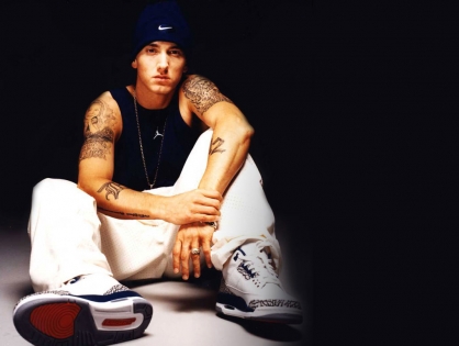Издатели Eminem об ущербе от незаконной политической рекламы в Новой  Зеландии