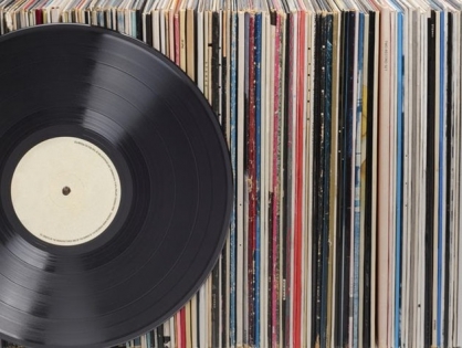 Виниловые пластинки обогнали компакт-диски по количеству продаж впервые за 33 года