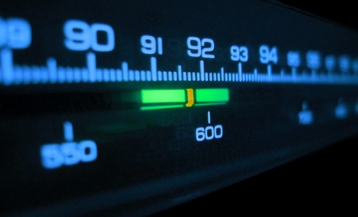 АКАР: рекламодатели продолжают использовать радио в сочетании с digital-каналами
