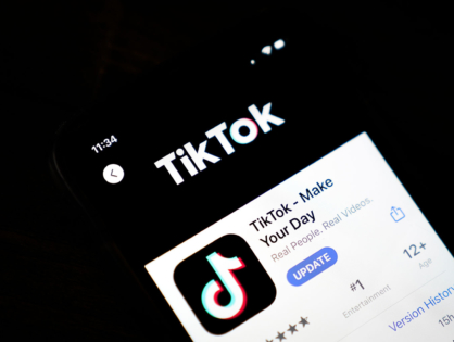 TikTok заключили лицензионное соглашение с Warner Music Group