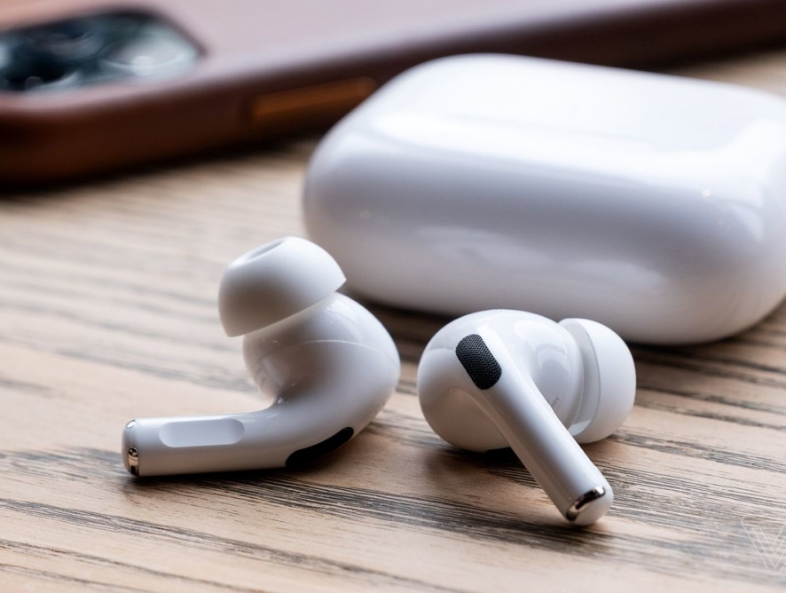 Apple сократит производство AirPods на 25-30% из-за падающего спроса