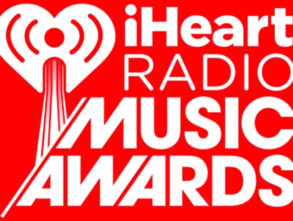 Тейлор Свифт и SZA собрали урожай наград iHeartRadio Music Awards